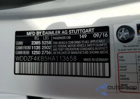 2017 Mercedes-Benz E 300 4Matic z USA, uszkodzony, nr VIN WDDZF4KB5HA113658